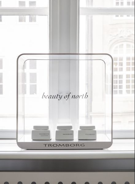 Beauty of North - Heidi LERKENFELDT c/o STILLSTARS fotografiert Interior für TROMBORG Kosmetik, Dänemark