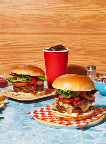 'Cheesus' Heroshots für die DELIVERY HERO HF Kitchens GmbH - Fotos Nicki WALSH und Foodstyling Max FABER, beide Artists c/o NINA RAUTENBERG