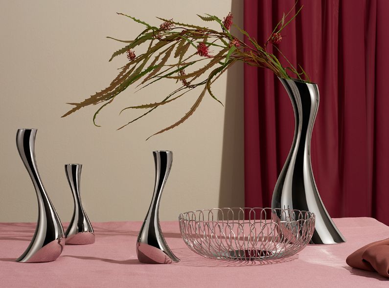 ICON magazine, RYDBERGS & AHLENS magazine x INTERFLORA, CERVERA – the impressive stills bouquet by still life photographer Olivia JECMYK c/o AGENT MOLLY & CO for you on GoSee