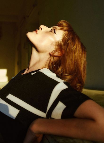 Personal work by photographer Felix Bernason – with hair & make-up by Anja FICHTENMAYER c/o BIGOUDI