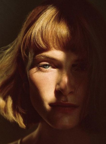 Personal work by photographer Felix Bernason – with hair & make-up by Anja FICHTENMAYER c/o BIGOUDI