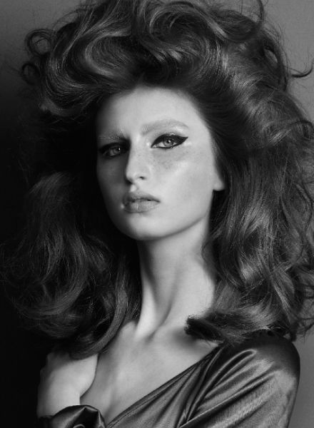 Johannes Graf c/o Hille Photographers shoots model Emily for HARPER’S BAZAAR – beauty retouch by Ra/RE RAMONA REUTER