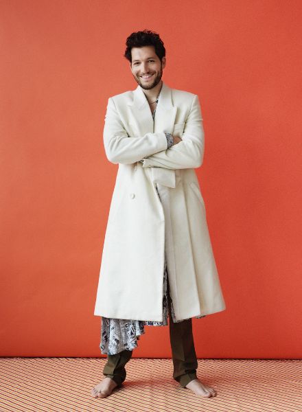 Schön! Magazine Interview mit dem 'Unorthodox'-Schauspieler Jeff Wilbusch – Grooming Anna KÜRNER c/o BASICS.BERLIN