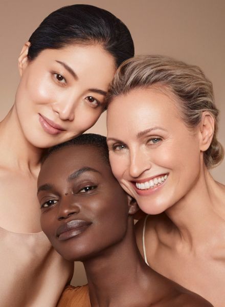 RETOUCHED-STUDIOS : ‘Tailored for Diversity’ beauty campaign for MERZ AESTHETICS (ph. Tina Luther), Boss Collection with Caro Daur (ph. Felix Krueger), Dear Joan & Jericha for Stylist magazine (ph. Tom van Schelven)