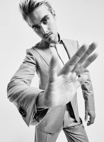 ‘Pure Suits – Fall/Winter Essentials’ – men’s fashion editorial by Dirk BADER c/o AVENGER PHOTOGRAPHERS on GoSee