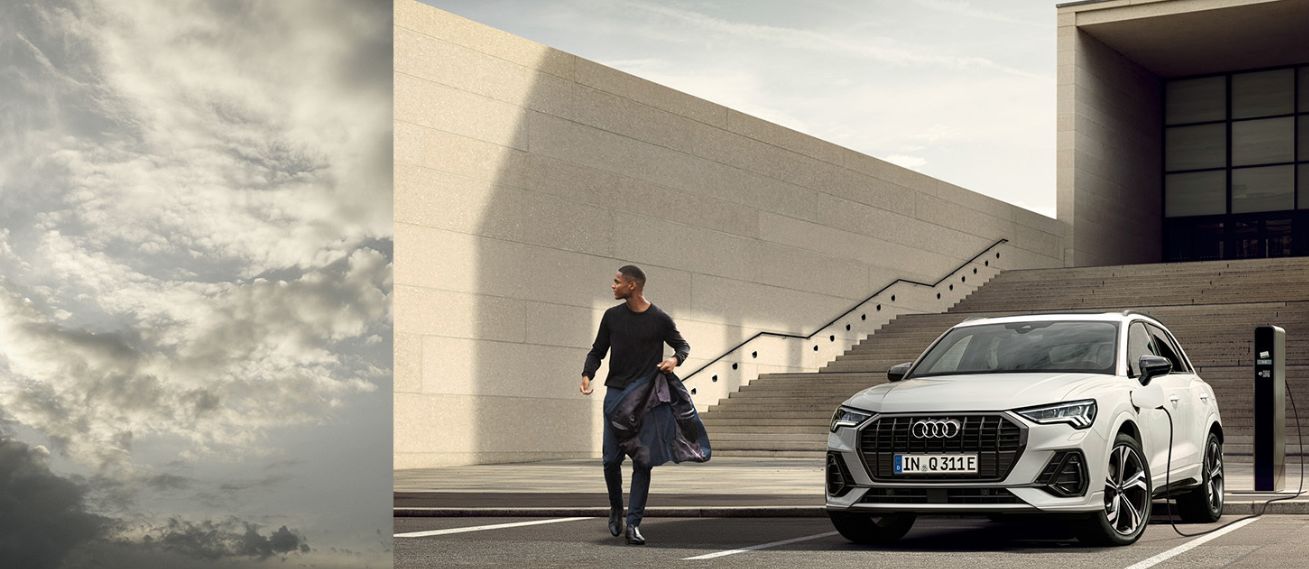 Powerful, progressive, efficient – MARCUS PHILIPP SAUER photographs the brand-new AUDI Q3 TFSi e with plug-in hybrid drive for PHILIPP & KEUNTJE in Berlin