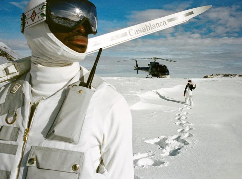 Visiting a glacier for the exclusive CASABLANCA Ski Club – 7 SEAS PRODUCTIONS supports the photo production for CASABLANCA PARIS with photographer Rémi Ferrante on a glacier near Gstaad
