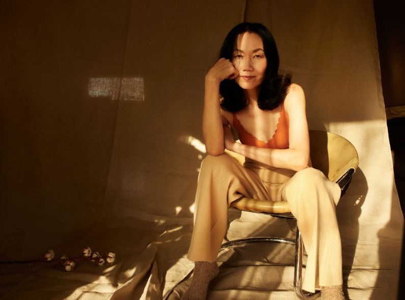 'Take good care of yourself!' - RAMONA REUTER aka Ra / RE IMAGING fotografiert Model Misayo Kawano für das FOGS Magazin