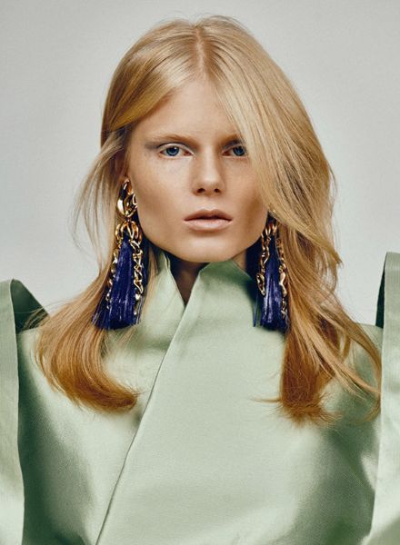 Tobias Wirth c/o BoschtoBanrap photographs the beauty editorial ‘Red Hot’ for VOGUE Ukraine - hair & make-up by Suzana SANTALAB c/o BIGOUDI
