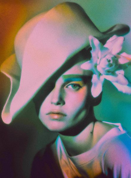 Elizaveta Porodina fotografiert die Coverstrecke des SIXTEEN JOURNAL Issue #5 Japan - Postproduction by BLINK IMAGING
