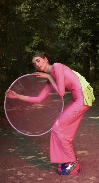 ‘Wonderland’ editorial in CONTRIBUTOR MAGAZINE by PETRA FISCHER