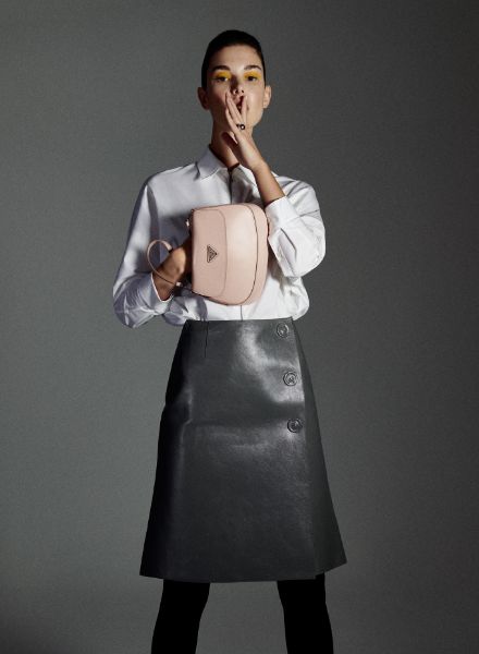 ONE HUNDRED BERLIN : Retouch work for the spread in ELLE Germany 02/21 featuring Ophelie Guillermand photographed by Alex Waltl