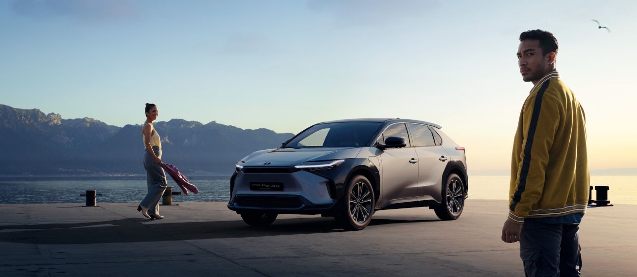 SEBASTIEN STAUB photographs the global launch of the BEYOND ZERO TOYOTA Electric Concept for The&Partnership London with backplates from his personal stock from Switzerland, Patagonia and LA