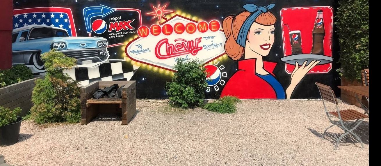 RADEBERGER commissioned ARTMOS4 with the design of the Chevy American Diner in Kassel