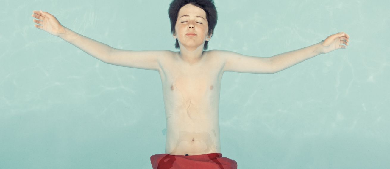 Vernissage ‘LIKE BIRDS’ in Hamburg and Berlin for the release of the namesake photo book at Hatje Cantz – photographer SVEN JACOBSEN looks forward to seeing you !
