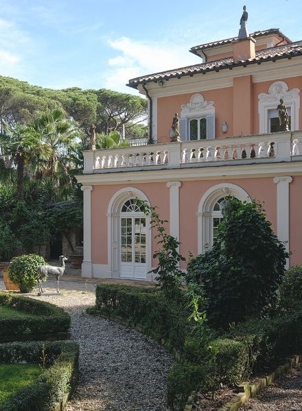 A visit with Mafalda Princess of Hesse and Rolf Sachs in the Villa Polissena for SALON magazine – photos by Wolfgang STAHR c/o NERGER M&O