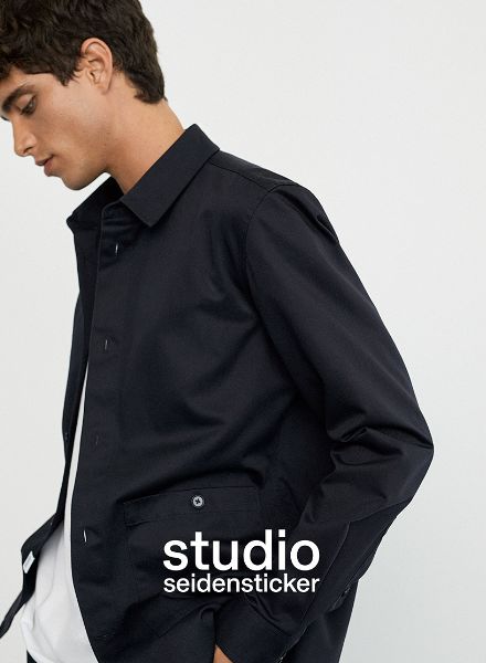 STUDIO SEIDENSTICKER - fashion without classic categories, dress codes and gender roles, photographed by Sina Ostlund with styling by JANA KRENTZLIN c/o NINA KLEIN