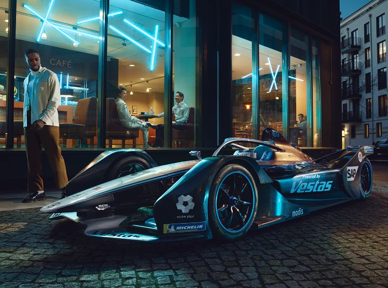 We congratulate MERCEDES-BENZ EQ FORMULA E & WORLD CHAMPION NYCK DE VRIES – with photos by ANKE LUCKMANN