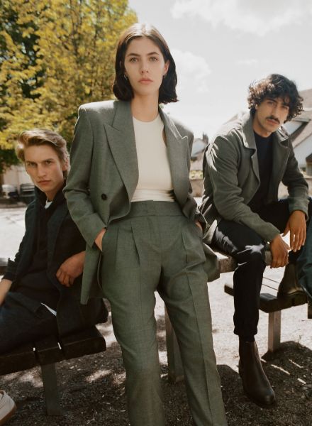 James Harvey Kelly fotografiert für WINDSOR - Hair & Makeup Bianca HARTKOPF, Styling Jana KRENTZLIN, beide Artists c/o NINA KLEIN AGENCY