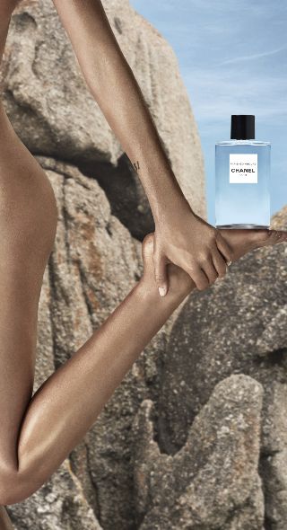 VOGUE JAPAN BEAUTY & FRAGRANCES Special photographed by Kevin MacKintosh and produed by BAKER & CO in Cape Town