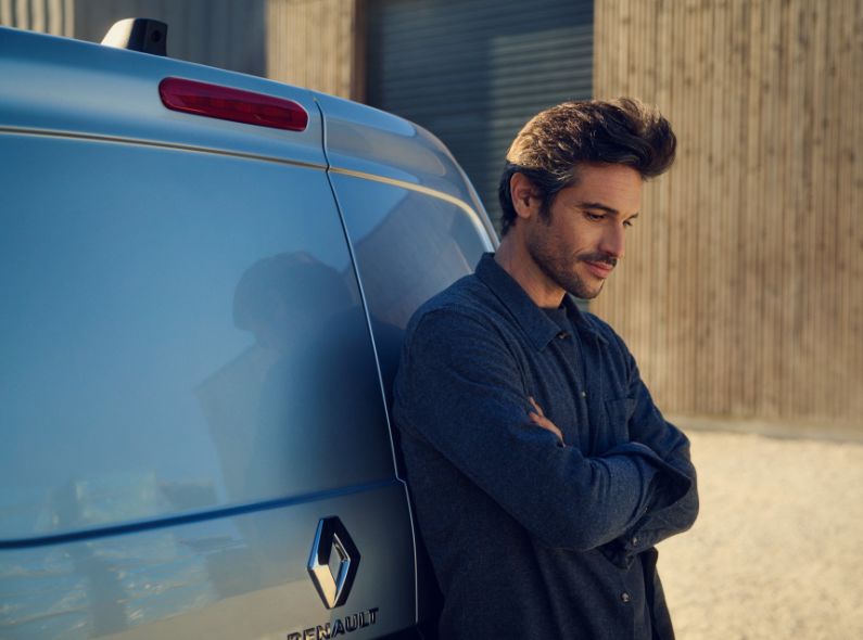 NEW at GoSee : MICHAEL HANISCH, advertising, people, transportation from Berlin; we present you his RENAULT KANGOO campaign for PUBLICIS CONSEIL