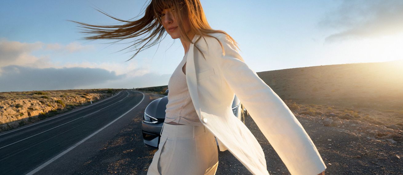 The new, fully electric Crossover KIA EV6 featuring model & actress Andrea Tivadar – photos by Frederic SCHLOSSER c/o UPFRONT