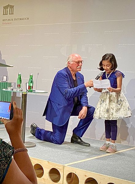‘Extreme Pain, but Also Extreme Joy’ – Maggie Shannon wins at the Global Peace Photo Award 2021 for the Peace Image of the Year