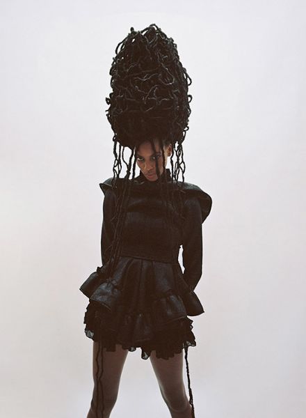 Nikolas Petros Androbik photographs for HUNGER magazine – make-up by Sonja SHENOUDA c/o BIGOUDI