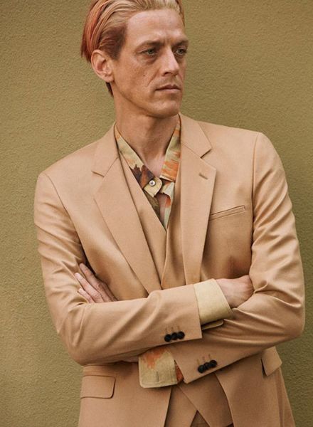 ‘Rebel Rebel – Tracing the Thin White Duke’s Berlin’ in ACHTUNG magazine – art direction & styling by Ingo NAHRWOLD c/o BIGOUDI and photos by Oliver Spies