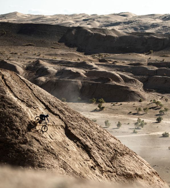Mountain biking in Iran – personal project by Andreas VIGL c/o KLAUS STIEGEMEYER