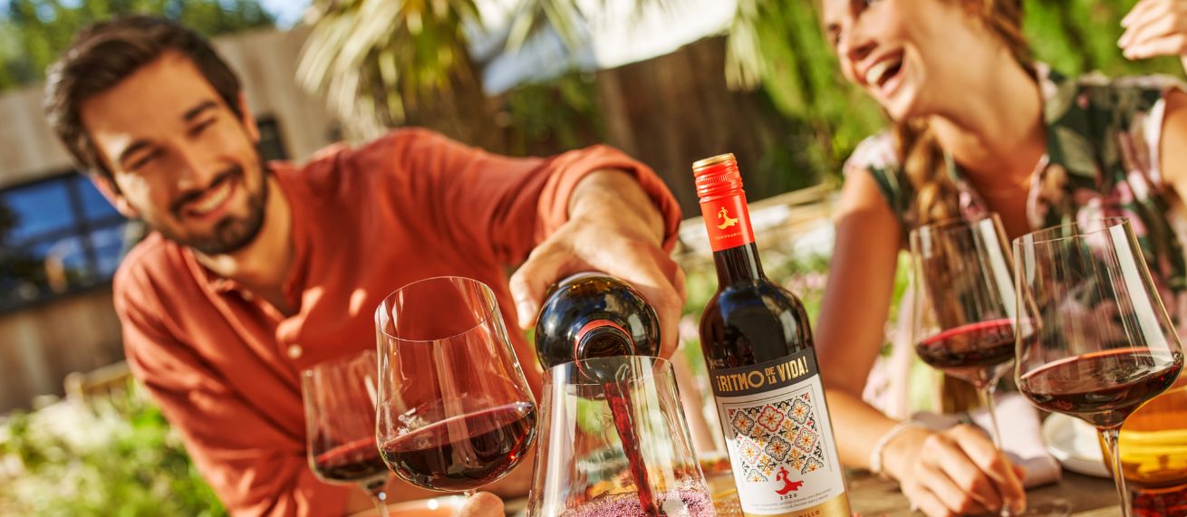 ¡Ritmo de la Vida! - Lifestyle Shoot in Valencia von Anatol GOTTFRIED c/o SEVERIN WENDELER für die neuen Weine