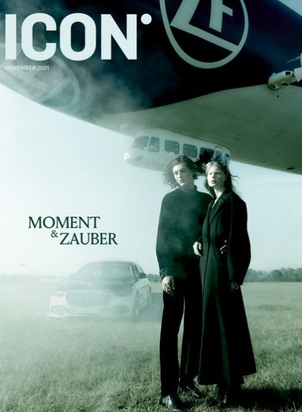‘Moment & Magic’ promises the elaborately produced cover editorial by star photographer Esther Haase for ICON magazine – hair & make-up by Anja EL SAWAF c/o LES ARTISTS by Josef Stockinger
