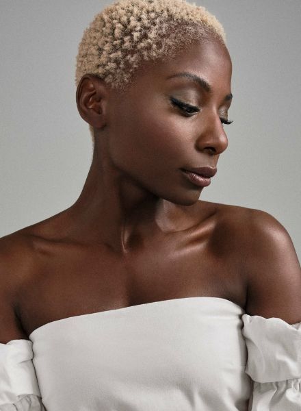 Dancer, choreographer and actress Nikeata Thompson is in ‘Best Form’, appearing in INSTYLE Germany – photographed by Claudia Grassl with beauty support by hair & make-up artist Anja EL SAWAF c/o LES ARTISTS by Josef Stockinger