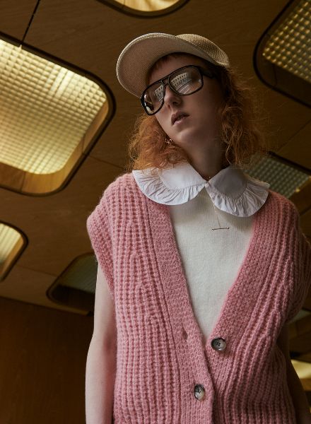 RICH&ROYAL – authentic looks with model Barbora Fialova and stylist Jana Kapounova, photographed and curated by ANDREAS ORTNER in Prague