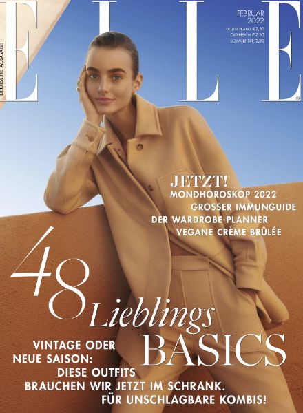 ANDREAS ORTNER fotografiert Model Maartje Verhoef für die ELLE Germany Februar '22 Coverstory in Oman, Styling Pia Leonie Knoll & Tinka Knoll, Hair & Makeup Georgios Tsiogkas