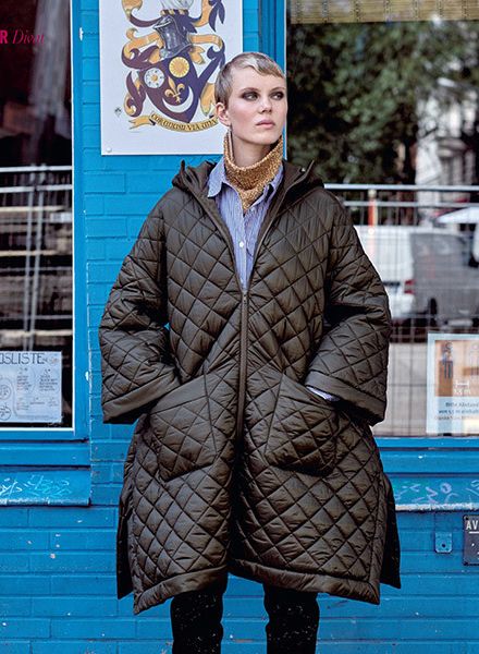 ‘Urbánussikk’ – Nina Kramberger photographs life in the city for GLAMOUR Hungary with hair & make-up by Anja FICHTENMAYER c/o BIGOUDI