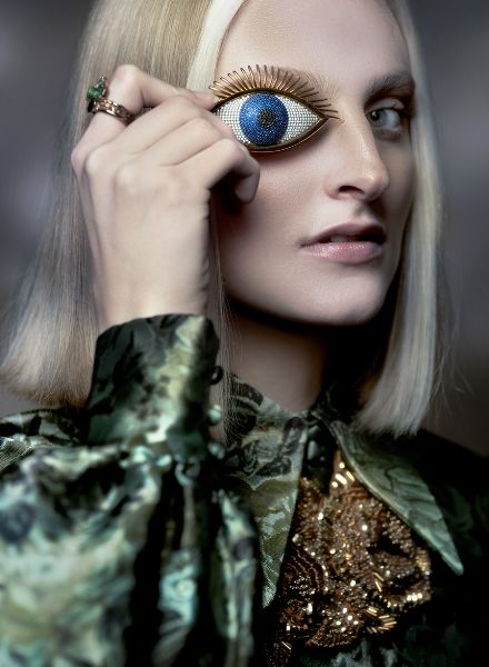 ‘Homage’ – photographed by Det KEMPKE c/o DOUBLE T PHOTOGRAPHERS for VOGUE Arabia