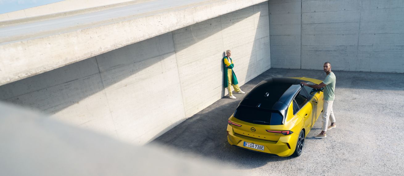 Frederic Schlosser photographs the OPEL ASTRA campaign for the agency MRM McCann – post-produced by STEFAN EISELE POSTPRODUCTION