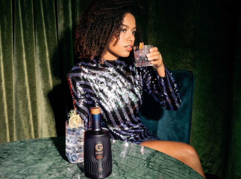 ‘Think Giant. Drink Giant’ – the GERMAN GIANT GIN launch campaign by JVM START is all about lifestyle and takes you on a trip through Berlin’s nightlife – it was produced by LUNIK