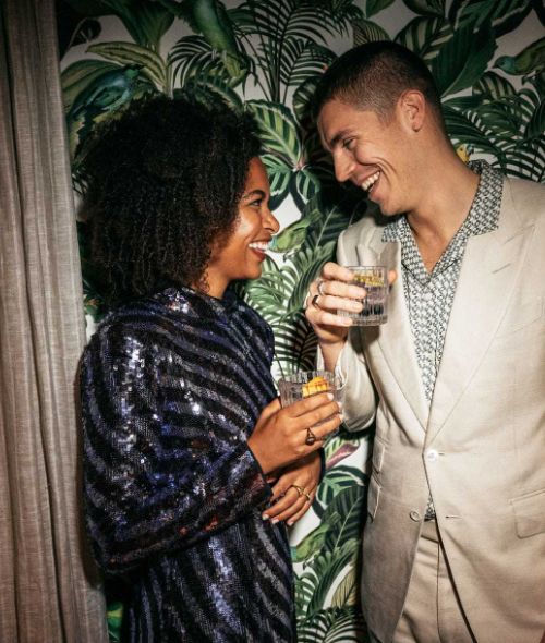 ‘Think Giant. Drink Giant’ – the GERMAN GIANT GIN launch campaign by JVM START is all about lifestyle and takes you on a trip through Berlin’s nightlife – it was produced by LUNIK