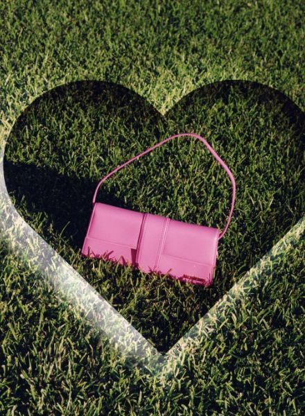 Handbag editorial for TANK MAG & 'Jacquemus' – an accessories project by Tais SIROTE c/o MAKING PICTURES on GoSee