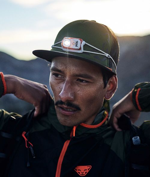 MANUEL FERRIGATO fotografiert für SPORT CONRAD zwischen atemberaubenden Panoramen und zauberhaften Landschaften des Piemont