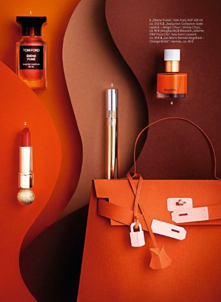 ‘Paper Perfect’ – Julia RIEDEL c/o LES ARTISTS by Josef Stockinger delivers paper artwork for the BUNTE editorial by photographer Andreas Achmann