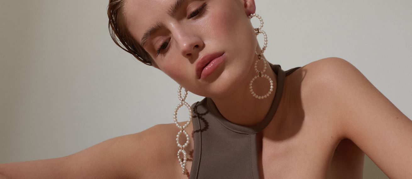 Fashion photography by Veronika Wurfbaum – styling: Jennifer BERNER c/o LES ARTISTS by Josef Stockinger