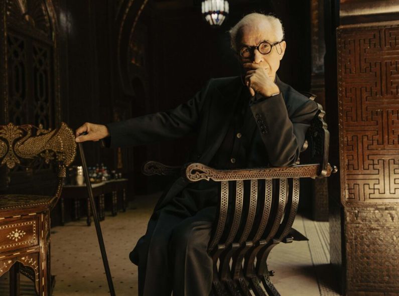 Die Serge Lutens Foundation ist ein Tribut an die marokkanische Handwerkskunst - Grant HARDER c/o MAKING PICTURES fotografiert Serge Lutens für das NUVO Magazin in seinem palastartigen Riad in Marrakesch