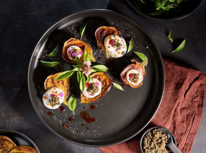 ‘Kaviar’ – modern food stills by LIQUID PHOTOGRAPHY c/o KRISTINA KORB, produced at the daylight studio in Hamburg