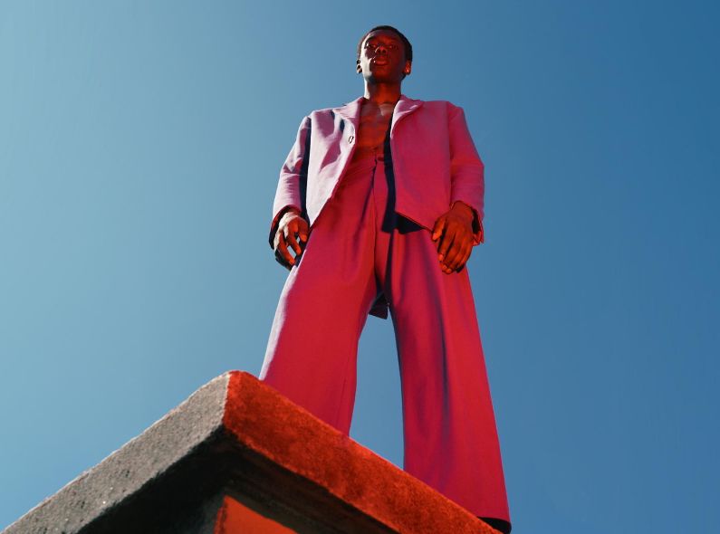AWED – the outfit for a new attitude towards life with photos by KAPTURING c/o BIRGIT STÖVER ARTISTS