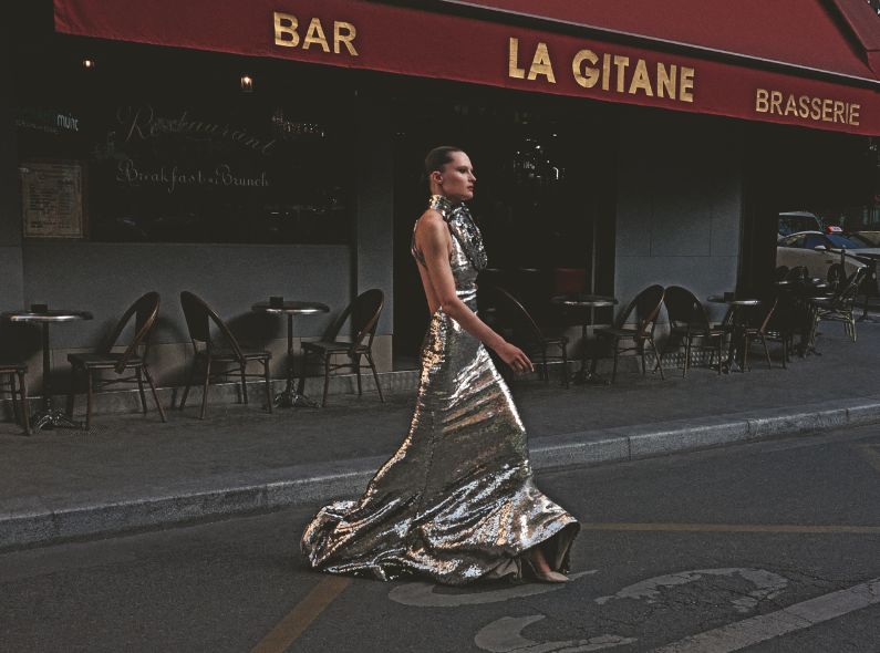 ‘La Ville Lumière’ - Keila Guilarte photographs the Elie Saab Haute Couture special for WALL STREET Italia September ‘22, produced by JPPS Creative Productions