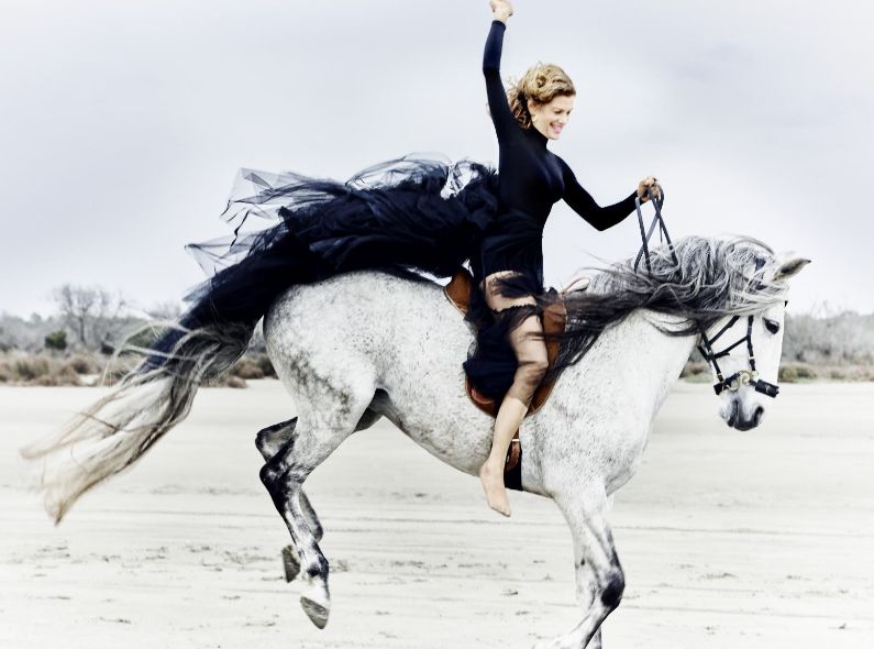 ‘My Wild & Free Life’ - actress Marie Bäumer in QUARTERLY MAG, photographed by ESTHER HAASE