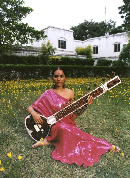 ELEMENTS PRODUCTION SERVICES produces the ASHISH S/S ‘23 campaign for London-based designer Ashish Gupta in India